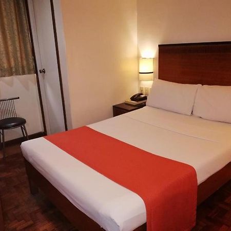 Royale Parc Inn & Suites Quezon City Kültér fotó