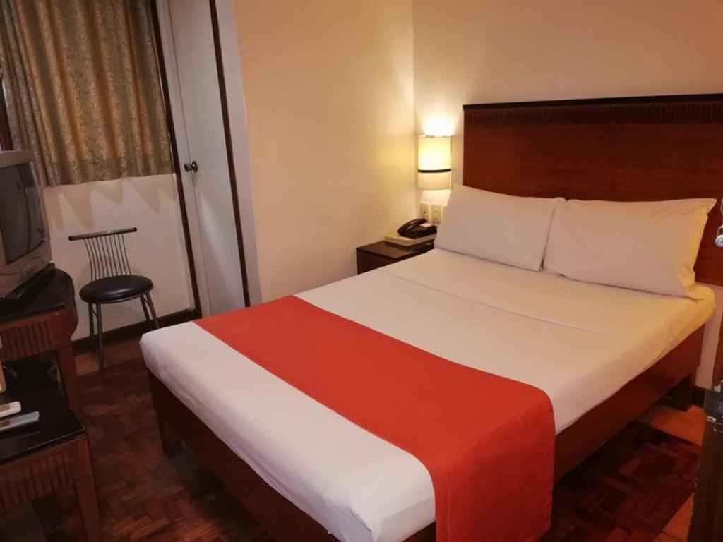 Royale Parc Inn & Suites Quezon City Kültér fotó